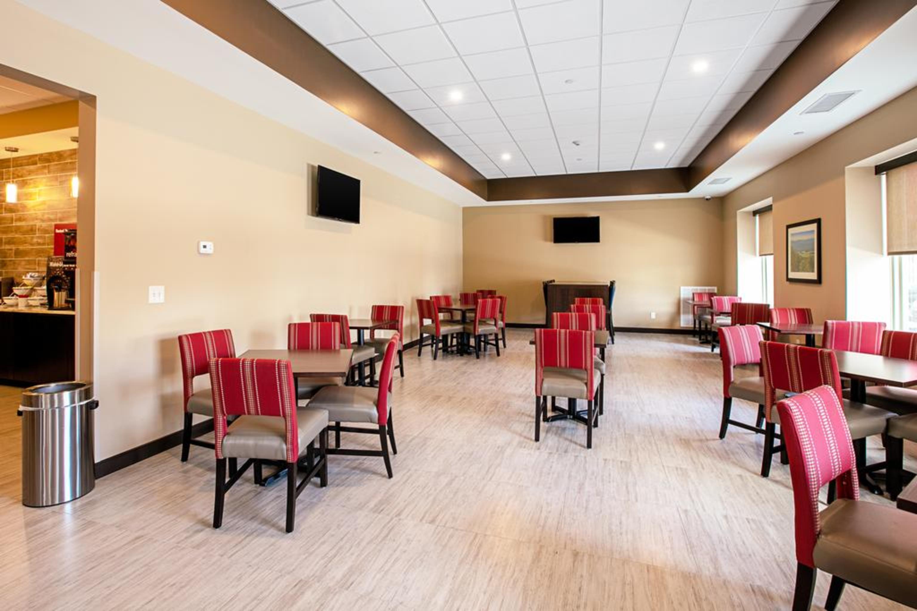 Comfort Suites Fishkill Near Interstate 84 Exterior photo