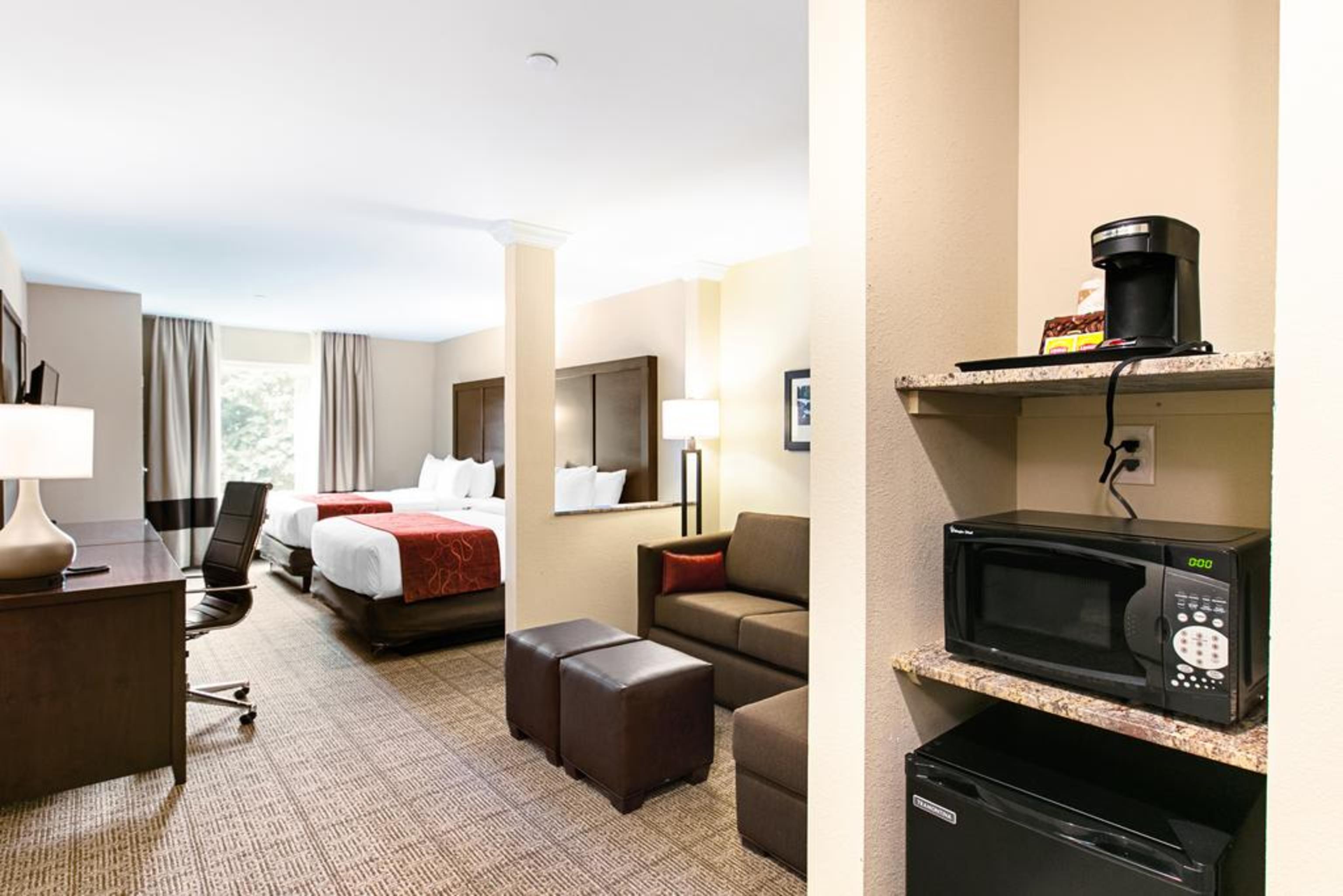 Comfort Suites Fishkill Near Interstate 84 Exterior photo