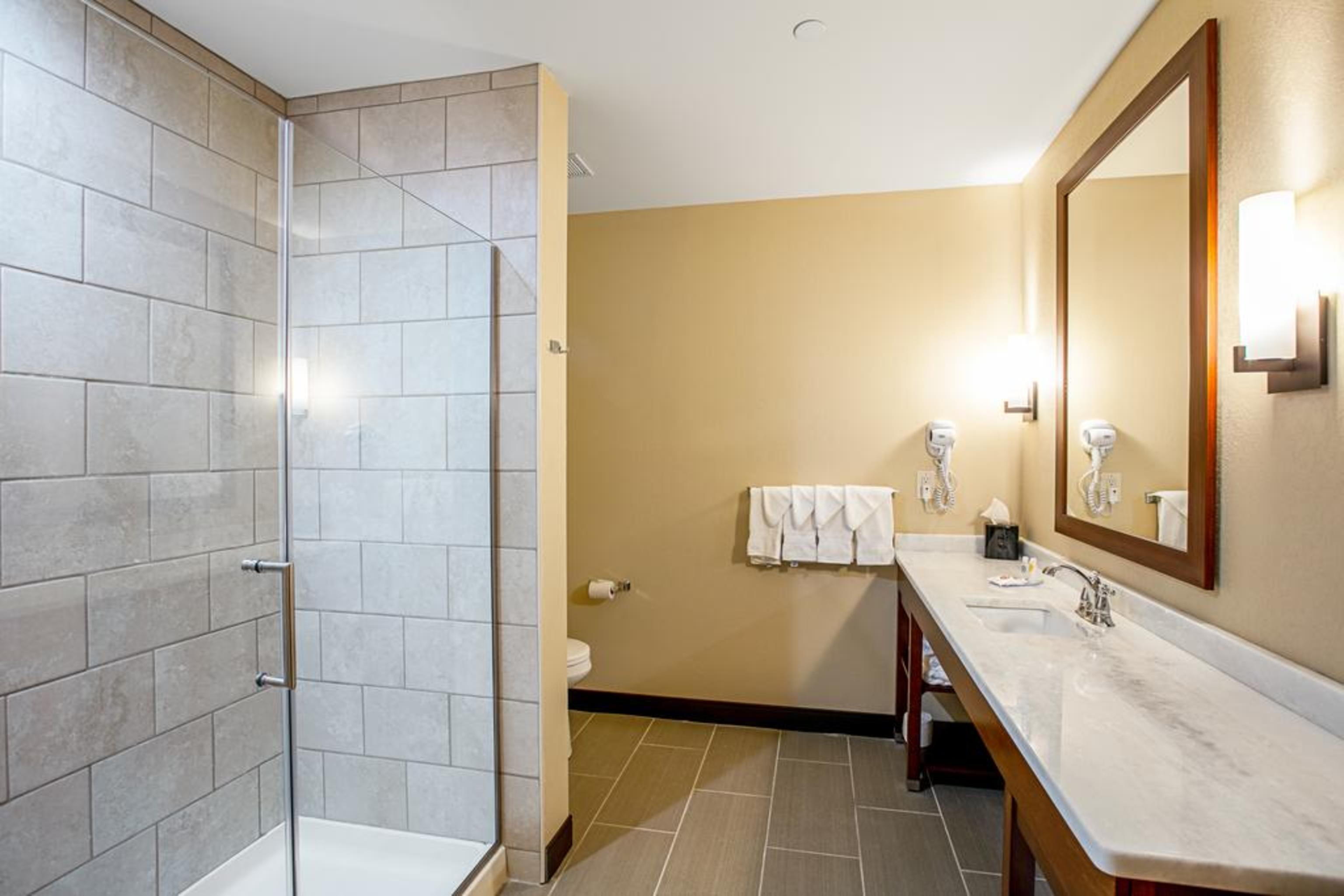 Comfort Suites Fishkill Near Interstate 84 Exterior photo